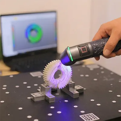 skanowanie 3d przedmiotu na potrzeby precyzyjnego modelu 