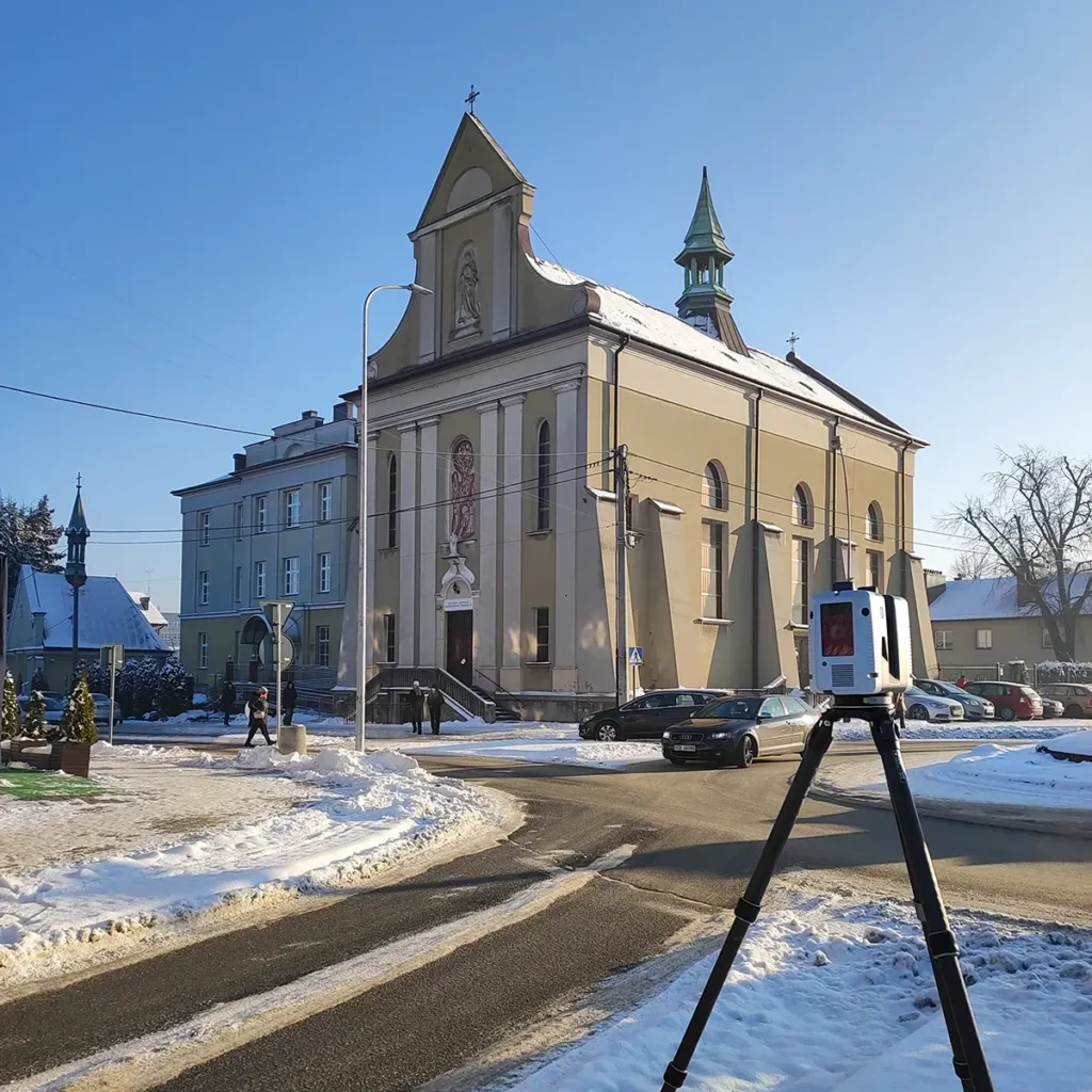 Proces skanowania kościoła w celach konserwatorskich